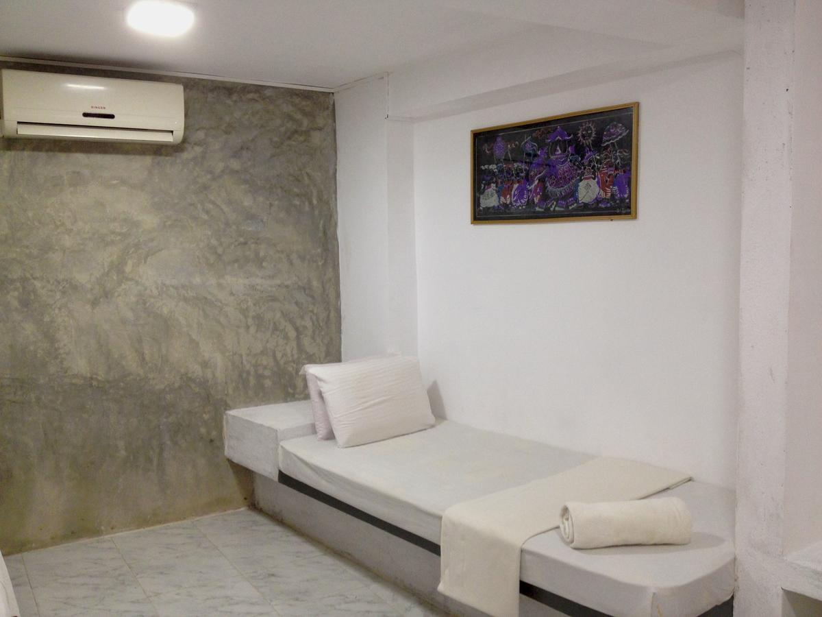 New Shangrela Beach Resort Ambalangoda  Exterior photo